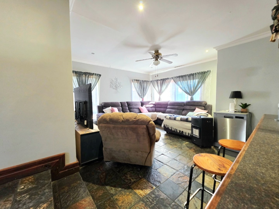 3 Bedroom Property for Sale in Universitas Free State